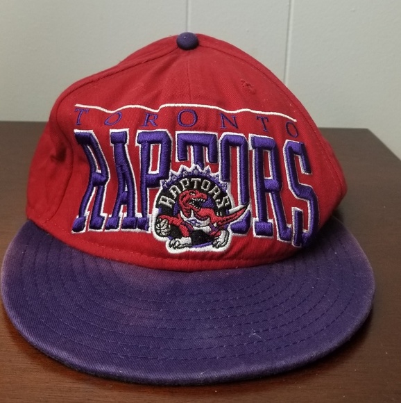 New Era Other - VINTAGE TORONTO RAPTORS SNAPBACK CAP